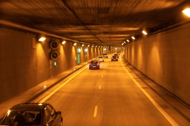 Berlin, Almanya - 18 Mayıs 2015: Yeni tünel autobahn yollarda