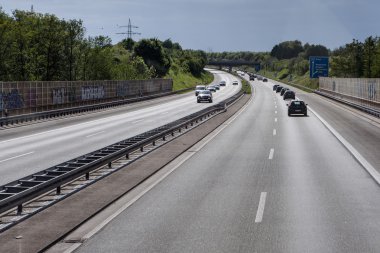 Berlin alanı - 18 Mayıs: Alman autobahn on 1 Mayıs tarihinde trafik