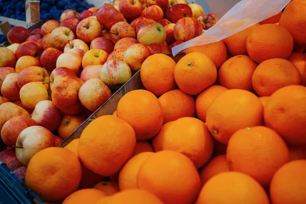 Naranjas Otras Frutas Expuestas Puesto Mercado — Foto de Stock