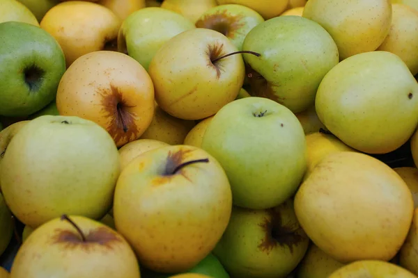 Gult Äpple Hyllan Snabbköpet — Stockfoto