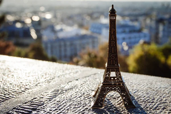 Parigi Francia Ottobre 2016 Montmartre Eiffel Tover Souvenit Giocattolo Sullo — Foto Stock