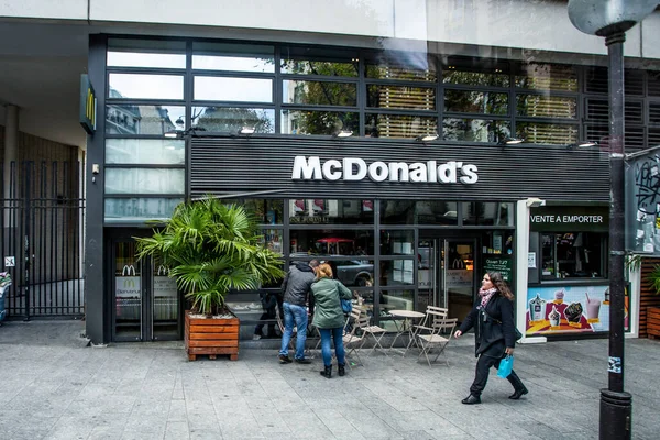 Paris Frankreich Oktober 2016 Mcdonalds Restaurant Den Zentralen Straßen Von — Stockfoto
