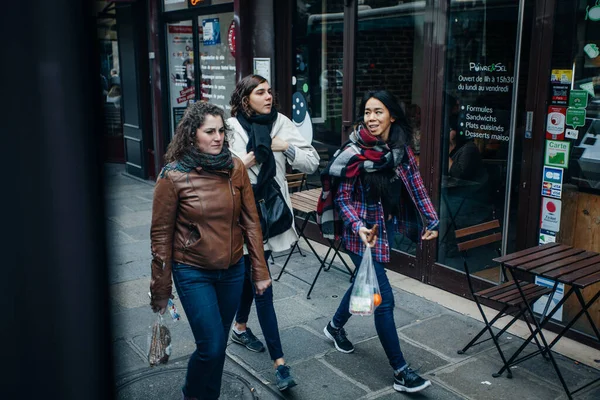 Paris França Outubro 2016 Cidadãos Passam Por Ruas Cafetarias Lojas — Fotografia de Stock