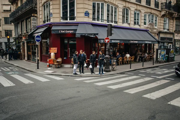 Paris Francja Października 2016 Obywatele Przechodzą Obok Ulic Kawiarni Sklepów — Zdjęcie stockowe