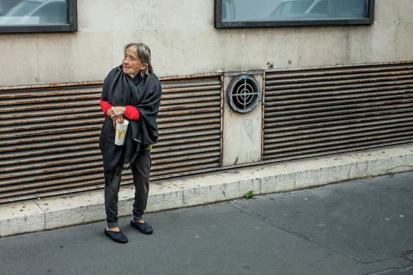 Paris France Octobre 2016 Une Sdf Demande Argent Dans Centre — Photo