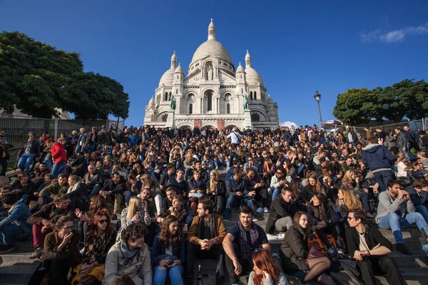 Париж Франция Октября 2016 Года Много Туристов Сидит Лестнице Сакре — стоковое фото