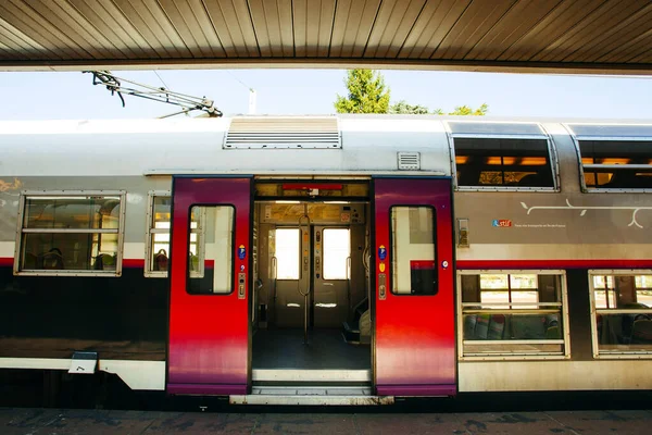 Παρισι Γαλλια Οκτωβριου 2016 Ειδική Ρετρό Στυλ Εσωτερικό Τρένο Πηγαίνει — Φωτογραφία Αρχείου
