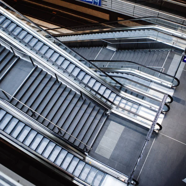Центральный Вокзал Берлина Эскалаторы — стоковое фото