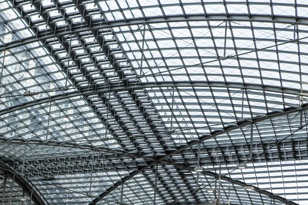 Футуристическое Здание Главного Железнодорожного Вокзала Берлина — стоковое фото