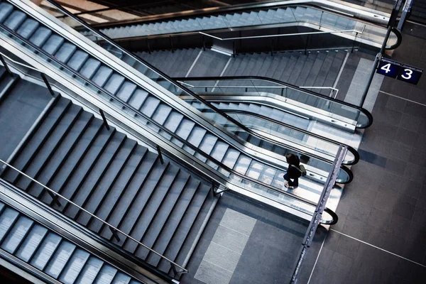 Berlin Germany May 2015 Central Station Berlin Hauptbahnhof Escalatorson May — Stock Photo, Image