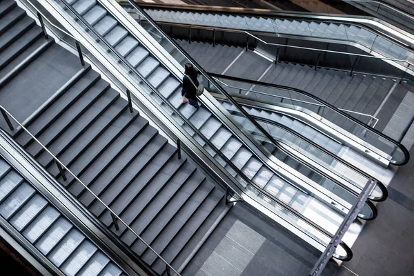 Berlin Germany May 2015 Central Station Berlin Hauptbahnhof Escalatorson May — Stock Photo, Image