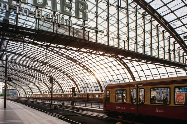 Berlin Niemcy Maja 2015 Główny Dworzec Kolejowy Berlinie Hauptbahnhof Maja — Zdjęcie stockowe