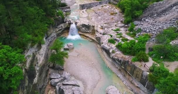 Cachoeira Nos Alpes França — Vídeo de Stock