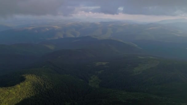 Καταπληκτικό Ηλιοβασίλεμα Στα Καρπάθια Βουνά Στο Βουνό Πιπ Ιβάν — Αρχείο Βίντεο