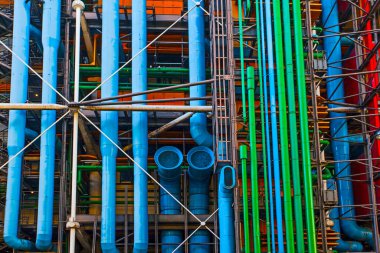 PARIS, FRANCE - 10 Ekim 2016: Georges Pompidou Merkezi cephesi. Georges Pompidou Merkezi dünyanın en ünlü modern sanat müzelerinden biridir.