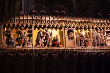 PARIS - 1 Ekim 2016 'da Notre Dame de Paris Katedrali İçişleri. Notre Dame inşaatı 1163 yılında başladı ve 1345 yılında tamamlandı..