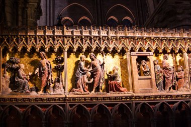 PARIS - 1 Ekim 2016 'da Notre Dame de Paris Katedrali İçişleri. Notre Dame inşaatı 1163 yılında başladı ve 1345 yılında tamamlandı..