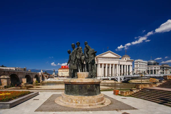 Üsküp North Macedonia Temmuz 2018 Üsküp Tarihi Kent Merkezinde Heykeller — Stok fotoğraf