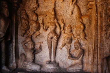 Mamallapuram, Tamilnadu - Hindistan - 20 Ocak 2015: Mamallapuram 'da Ganj' dan Kaya oymacılığı Descent