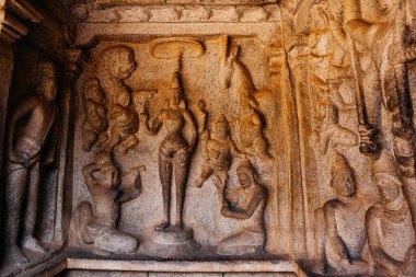 Mamallapuram, Tamilnadu - Hindistan - 20 Ocak 2015: Mamallapuram 'da Ganj' dan Kaya oymacılığı Descent