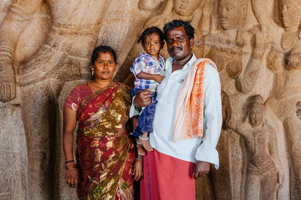 Maπalipuram Tamil Nadu India January 2015 Tourist People Front Arjuna — 图库照片