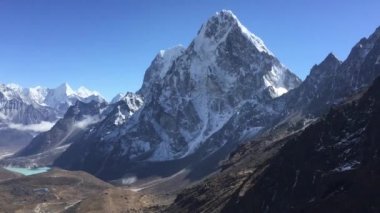 Cho La Geçidi 'nden, Gokyo göllerinden Everest Merkez Kampı' na giderken...