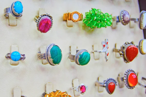 Anillos Colores Mercado Las Joyas —  Fotos de Stock