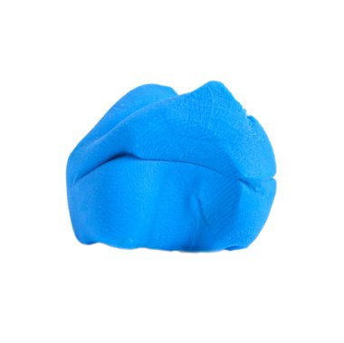 Beyaz arkaplanda mavi plastik top izole edildi