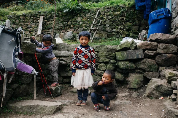 Himalayas Everest Region Nepal Oktober 2018 Portrait Eines Nepalesischen Mädchens — Stockfoto