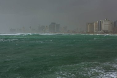 Eski şehrin modern Tel Aviv manzarası
