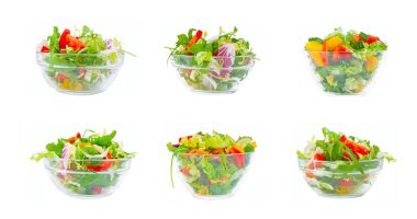 Taze yeşil sebze ve cam tabakta salata.