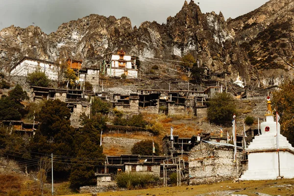 Pedra Tradicional Construir Aldeia Manang Montanhas Fundo Região Annapurna Nepal — Fotografia de Stock