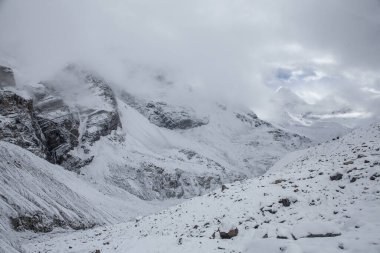 Thorong La Pass yolu, Nepal