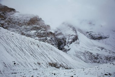 Thorong La Pass yolu, Nepal