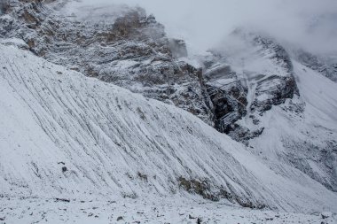 Thorong La Pass yolu, Nepal