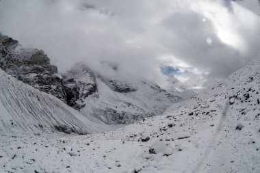 Thorong La Pass yolu, Nepal