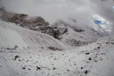 Thorong La Pass yolu, Nepal