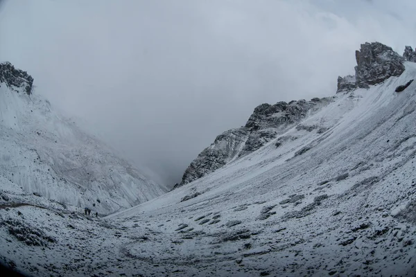 Thorong la Pass 'taki kar dağı sahnesi, Annapurna Koruma Alanı, Nepal