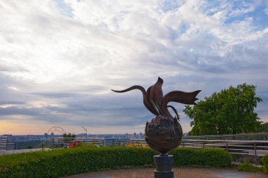 Kiev, Ukrayna 20 Temmuz 2021: Kiev 'de Hetman Mazepa' nın devrimci anıtı - 