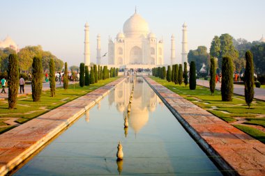Tourists near Taj Mahal clipart