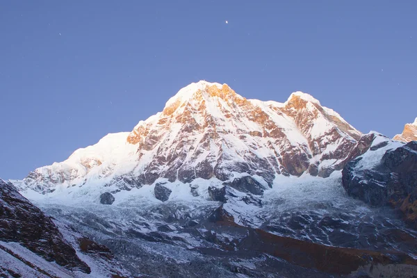 Annapurna Güney peak günbatımı — Stok fotoğraf