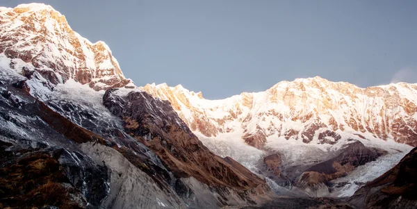 Annapurna South peak sunset — Stock Photo, Image