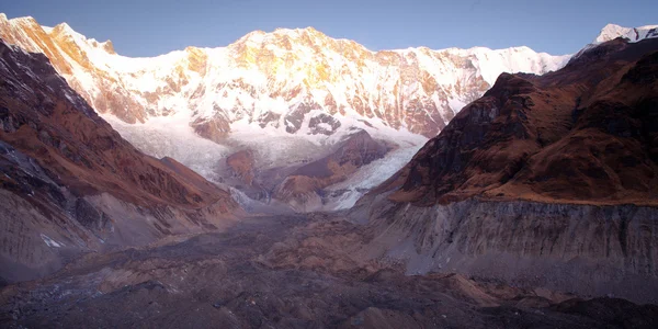 Annapurna Pôr-do-sol pico sul — Fotografia de Stock