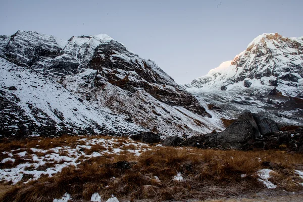 Annapurna körét a Himalája — Zdjęcie stockowe