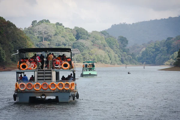 Lac dans le parc national de Periyar — Photo