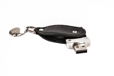 siyah usb flash sürücü