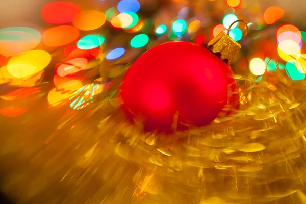 Rode Kerstmis bal — Stockfoto