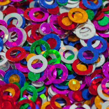 Gökkuşağı renkli konfeti