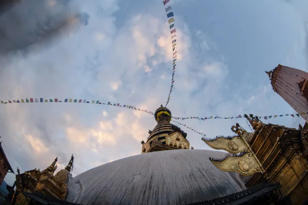 Ступа Swayambhunath, прийняті в Катманду — стокове фото