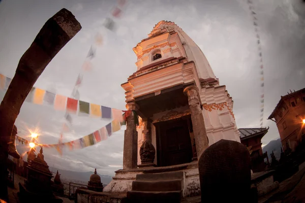 Vista de Swayambhunath por la noche — Foto de Stock